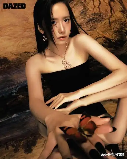 林允儿登上韩版《dazed》杂志电子刊12月封面,三封规格,耀眼的珠宝