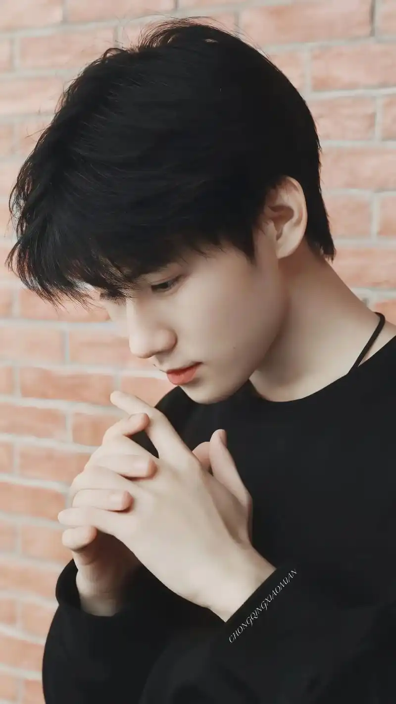 真的很男友感诶 #分享照片 #张真源 #颜值 #女友视角 # - 抖音