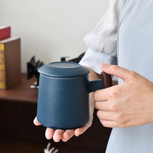 新款木柄陶瓷马克杯礼盒装简约办公室泡茶杯茶水分离水杯定制logo