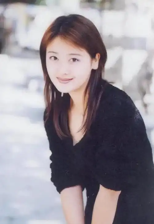 回顾小李琳:凭"杜冰雁"一炮走红,二婚嫁给"凌侍卫"她赌对了