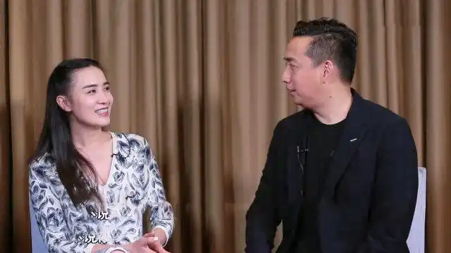 黄磊宋佳关系有多好?采访现场黄磊不停打岔,宋佳:你胖你先说!