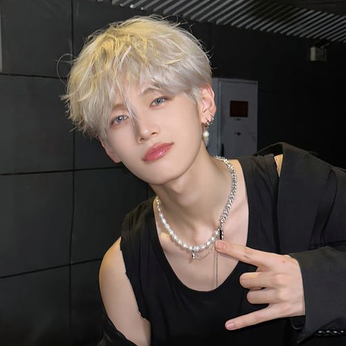 男假毛短发男士短直发套造型自然蓬松帅气碎盖头时尚米白色发型