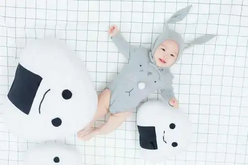 小宝宝真的好可爱