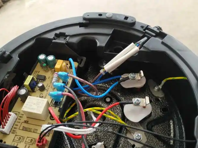 拆拼多多百亿补贴买的美的电压力锅yl50simple102170块还要啥自行车