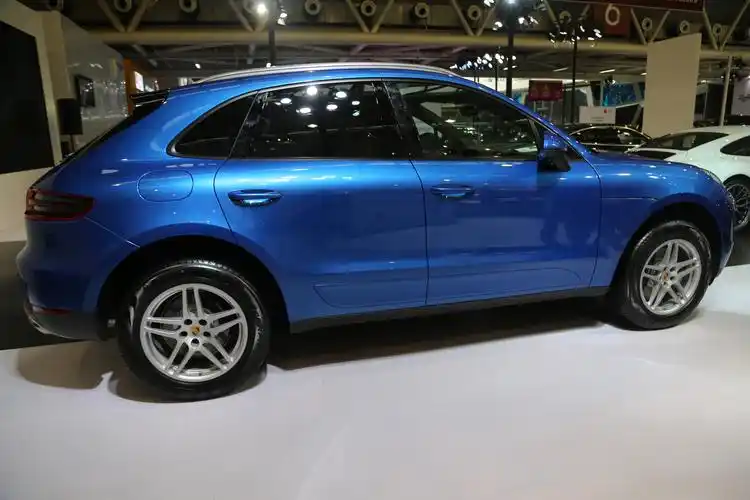 保时捷macan,60万级别撩妹神车,车展实拍!