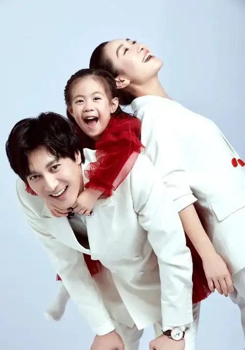 何建泽恋爱8年才结婚老婆是陶昕然