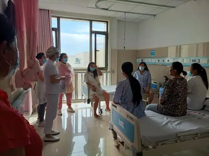 霍林郭勒市人民医院孕妇学校组织孕妈妈参观产科病房体验活动圆满结束