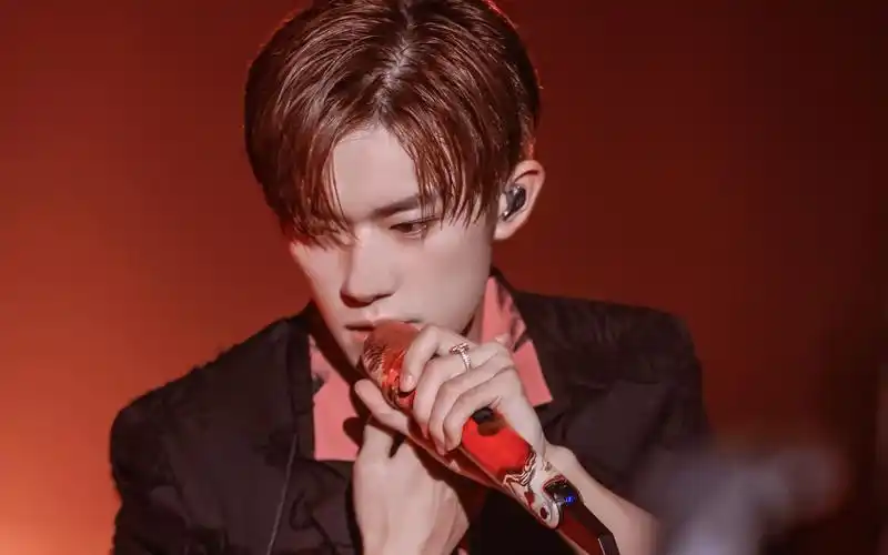 【易烊千玺 | 1080p 】my boo竖版 / 来看四字弟弟在线勾人