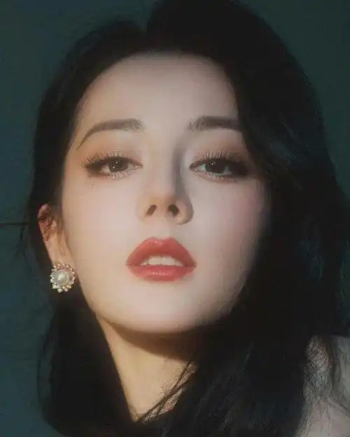 浓颜化妆难?来看看迪丽热巴的妆容思路