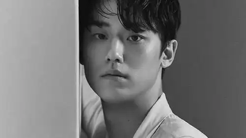 [marie claire采访]李到晛 look at