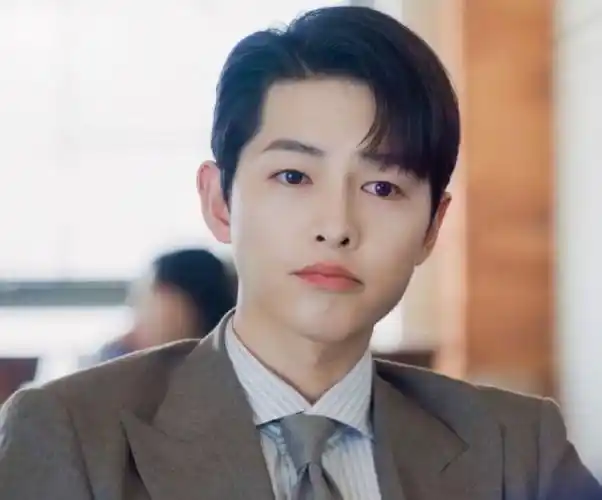 有种整容叫离婚两年后宋仲基形象不再油腻状态回归超耐打