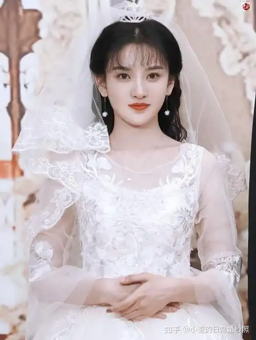 宋祖儿婚纱照美出圈港风感溢出屏幕