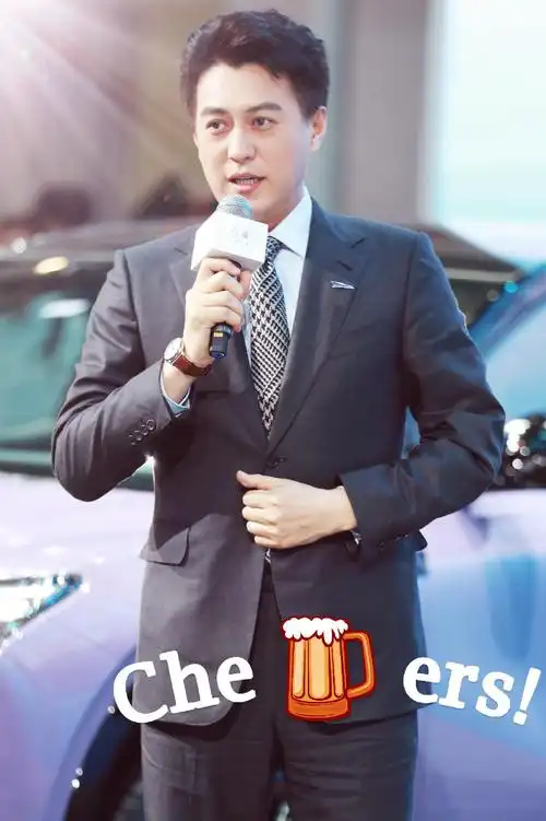 一首小诗盛赞靳东代言红旗亮相北京车展!