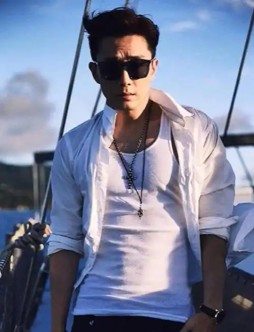 从土气,油腻,被嘲"丑"到人类高质量帅哥,选对造型太重要_李承铉_五官