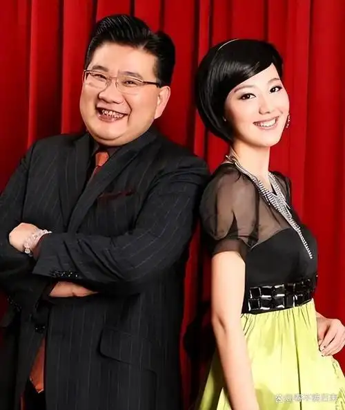 善恶终有报!从"第一名主持人"到声名狼藉曹可凡坠落神坛