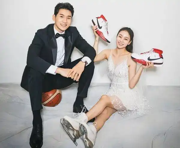 身高相差30cm的韩国明星情侣因交通事故相识终于修成正果缘分真是妙不