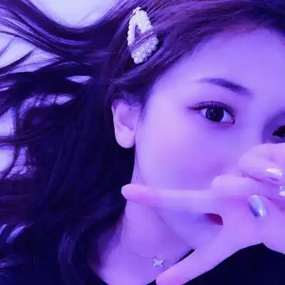 紫色的美女头像超好看的紫色头像女生图片