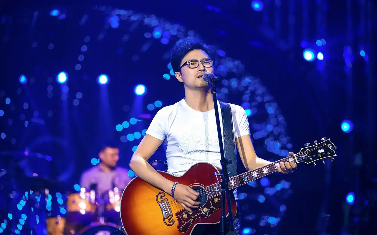 汪峰《歌手》高清图片桌面壁纸