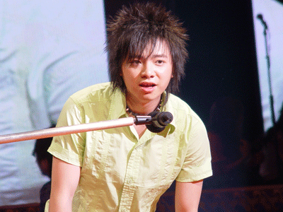 万晨晋级20强 超强人气柳暗花明又一村(附图)