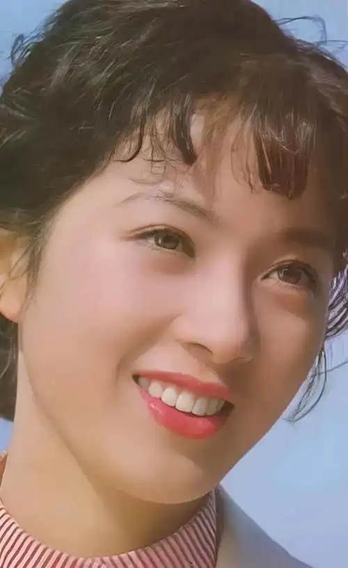 端庄优雅的龚雪,才貌双全,魅力无限的写真照!