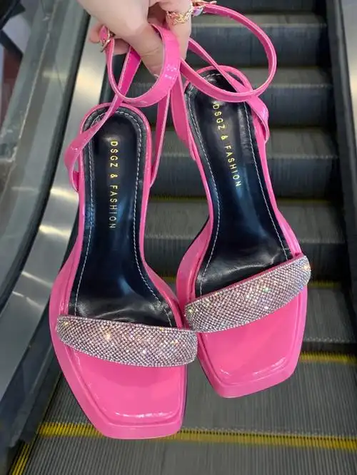 夏日凉鞋  #绝美高跟鞋