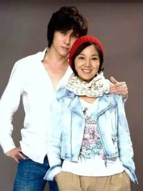 原创时尚女人闫妮干了多少糊涂事她的大器晚成不是没有原因的