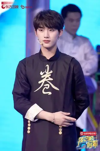 接招吧前辈时代少年团模仿杜淳跳蛋饺肉丝马嘉祺柔韧性惊艳众人