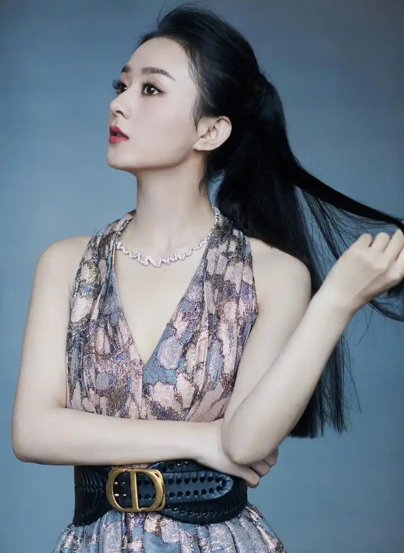 赵丽颖产后更有韵味一袭黑色礼服成熟典雅不愧是人生赢家