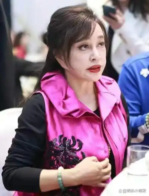 回顾刘晓庆:征服6个男人,结婚4次,六旬嫁富商,没生孩子成遗憾