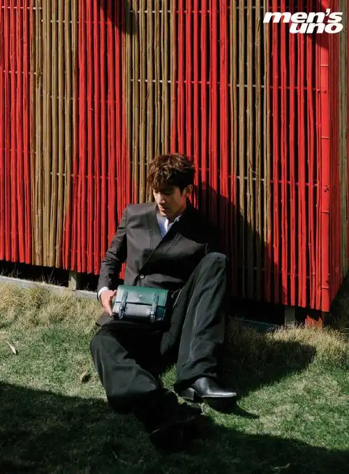 林更新风度四月刊封面##林更新荒野乐园大片