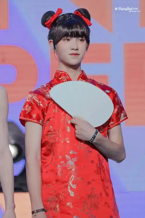 那得提名黄明昊cos的春丽