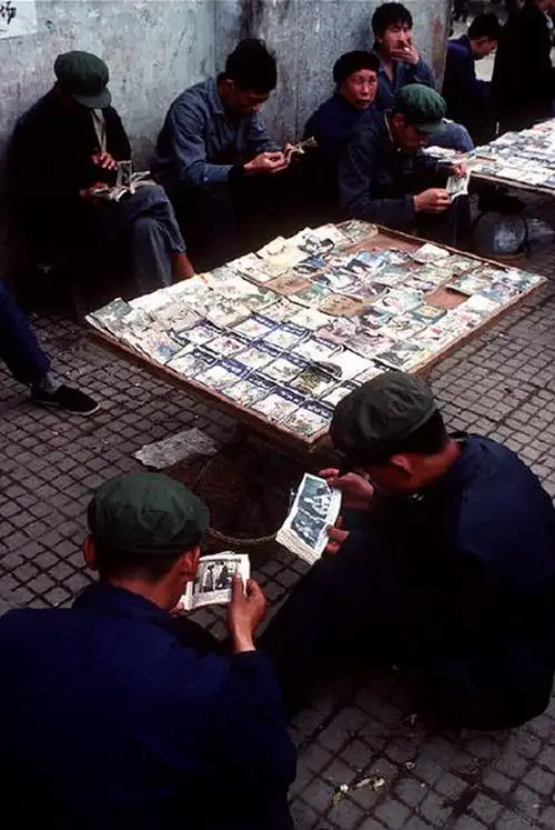 老照片:80年代的中国生活,回不去的童年记忆