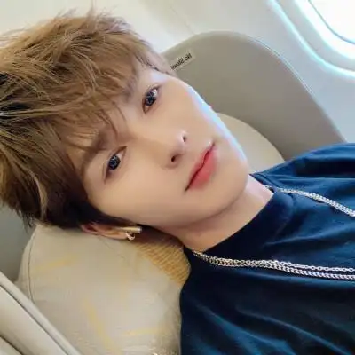 male artists · 朱正廷 · 头像