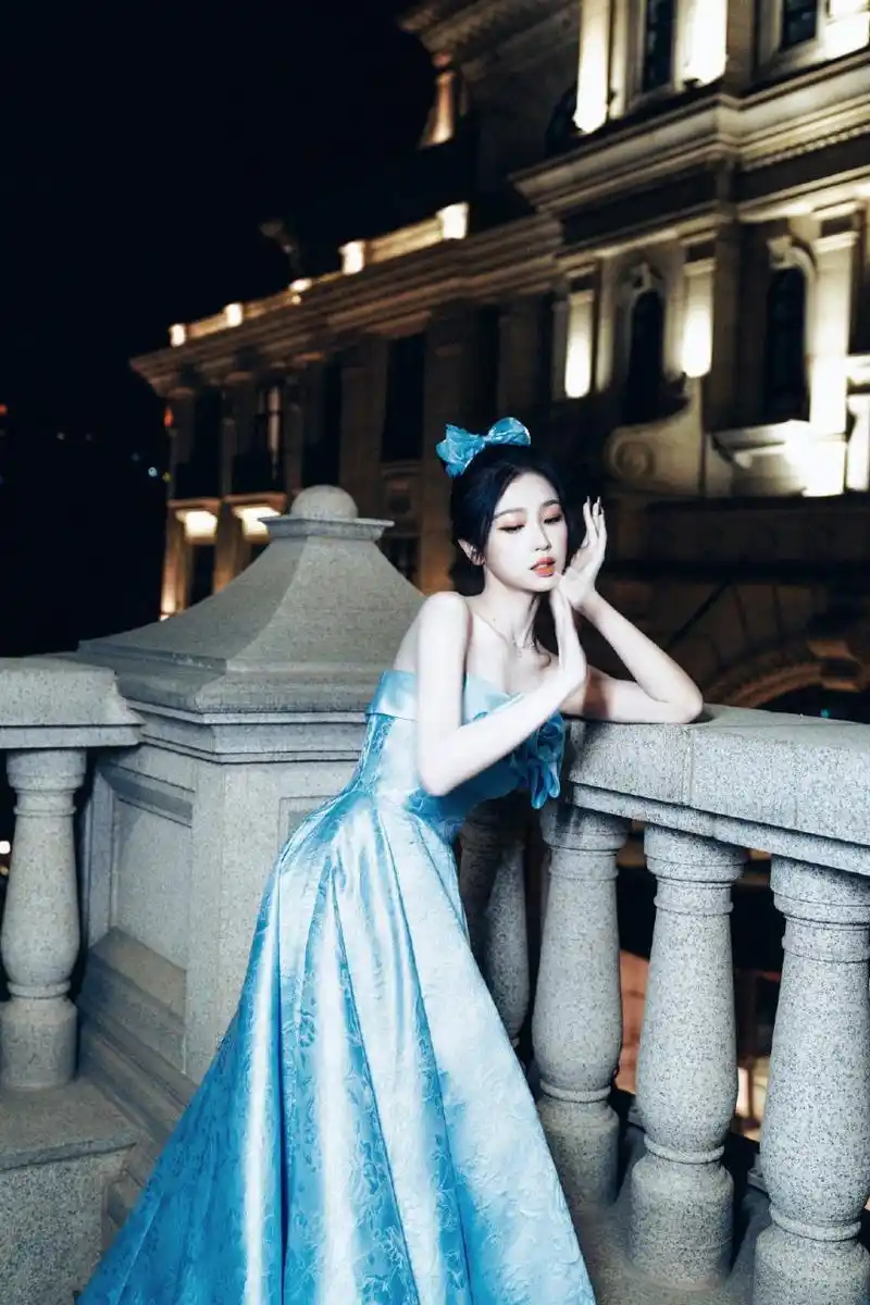 虞书欣高清壁纸头像无水印(八)[爱你]