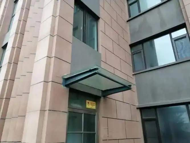 单元门雨搭框架刷油后业精于勤,荒于嬉行成于思,毁于随以精益求精的