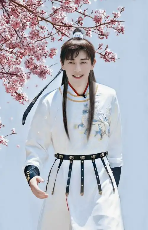 邓伦是不是被黑水军洗脑了他不适合拍古装(国产剧是不是只有.