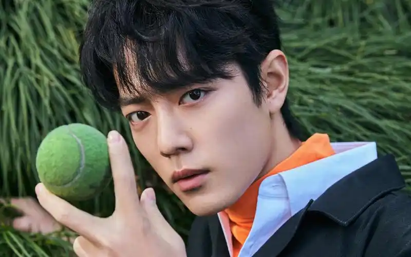 肖战冷峻帅气写真桌面壁纸