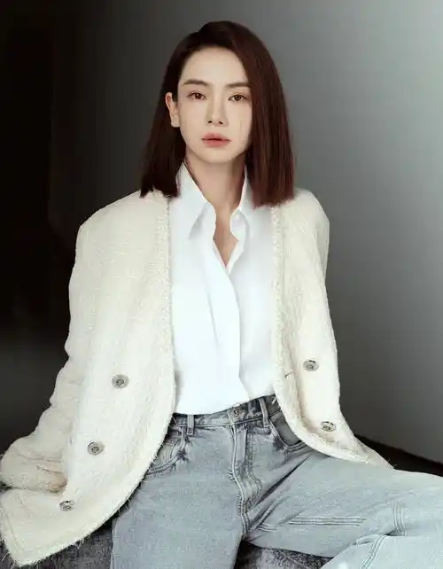 戚薇巴厘岛写真曝光,铅笔腿竟然这么迷人!_魅力_巅峰_照片