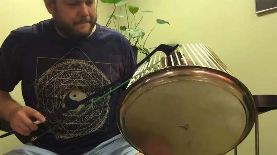 恐怖片里的"诡异"音效,是乐器发出的,知道是啥乐器吗?