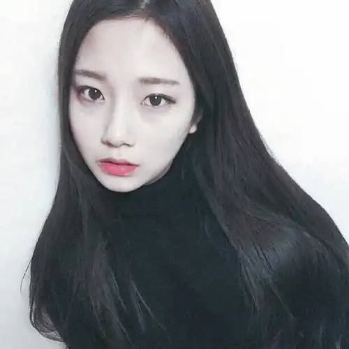 高冷 唯美 长发妹子复古 韩妆 短发背影 萌娃 墨镜 平铺壁纸 文艺复兴