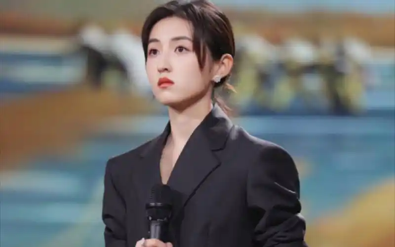 【张子枫】北京国际电影节开幕式cut(ps.