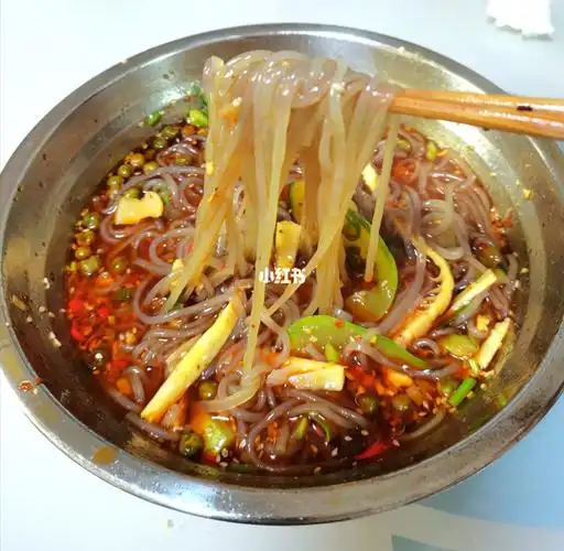 家庭版酸辣粉制作方法二