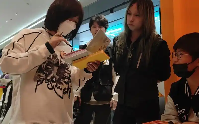 【tekilen】一日店长组组巡店 凹凸世界元力补给站互动现场-人家不想