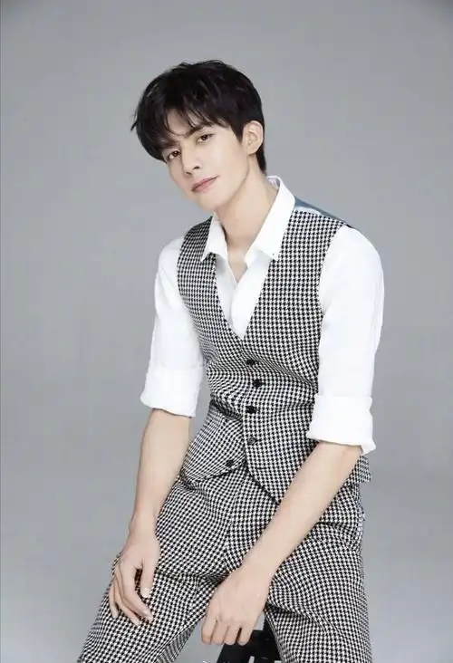 宋威龙为何成2020年最先火的男星?