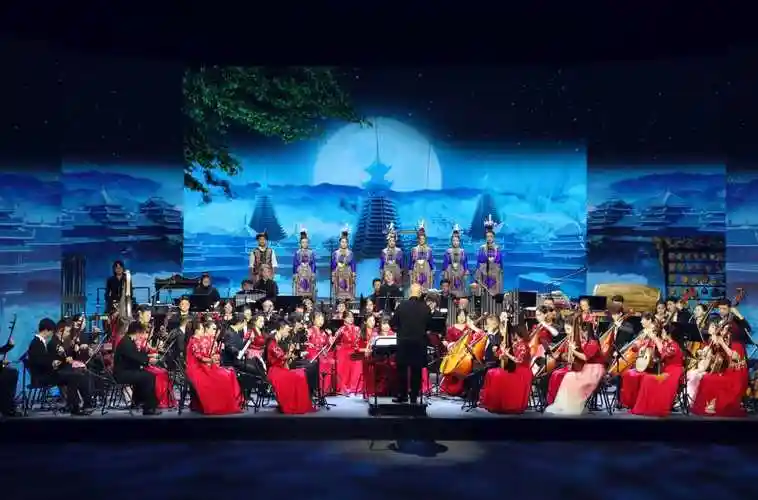 "华韵贵音"音乐会演出现场.杨云摄(中经视觉)