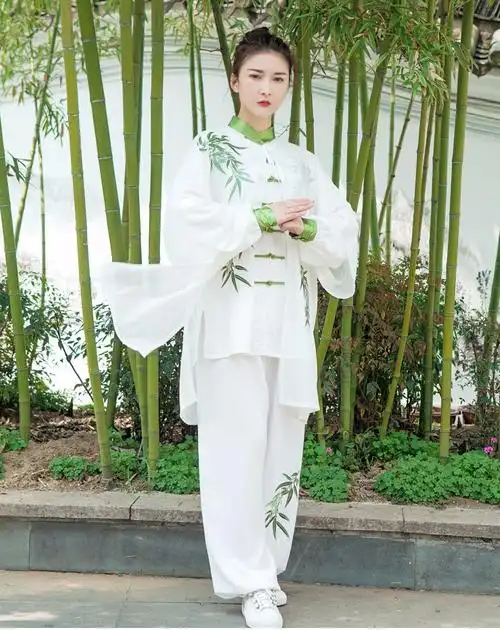 太极服女装2021新款刺绣武术表演比赛太极拳练功服装男夏季竹叶青xs