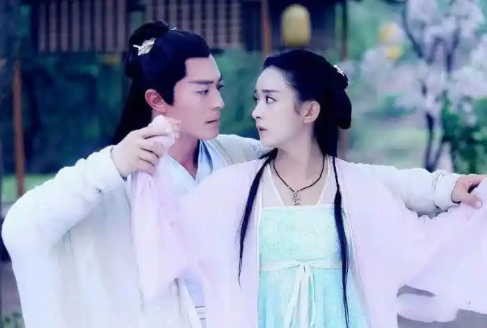 霍建华赵丽颖反目成仇霍建华赵丽颖为何关系不好