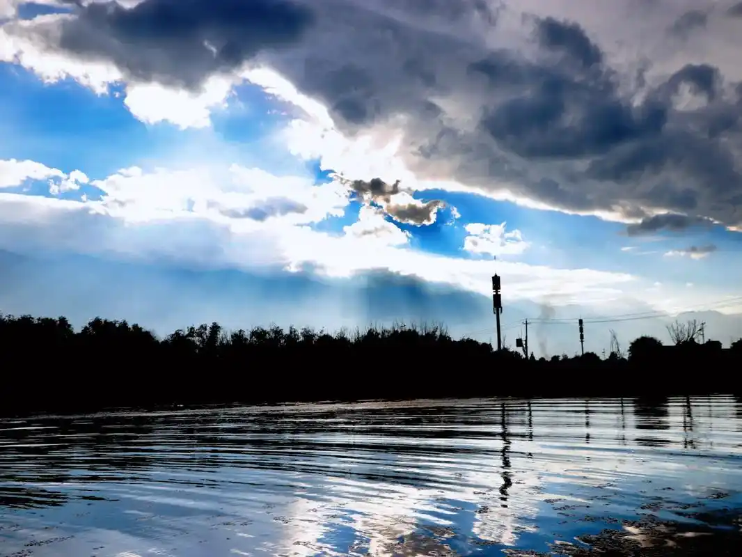 云朵是天空写过最美的文案