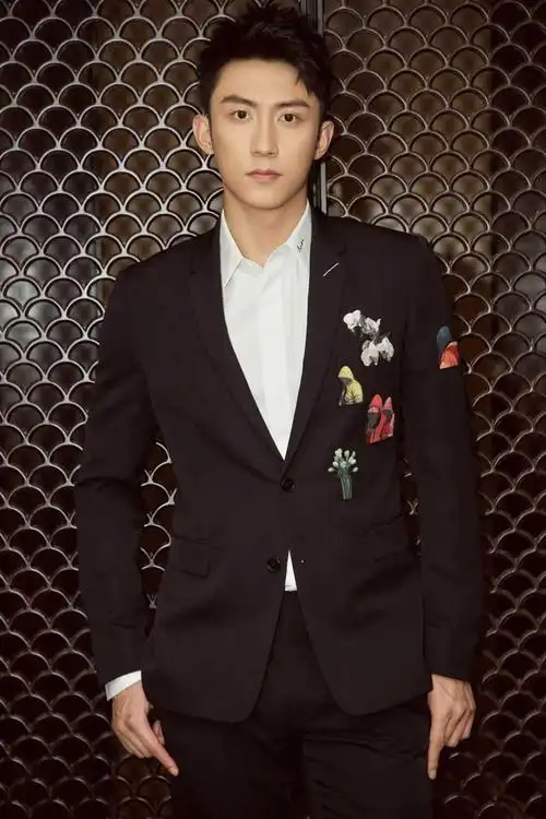 黄景瑜帅气图片