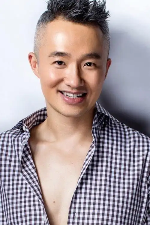 今日更新程雷的经纪人微信号tzcm235188